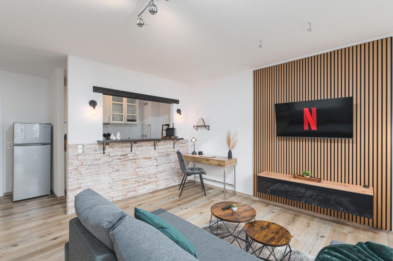 Premium Wohlfuehloase Sinsheim - Business & Privat - Netflix & Disneyplus - Tg - Balkon Ngoại thất bức ảnh