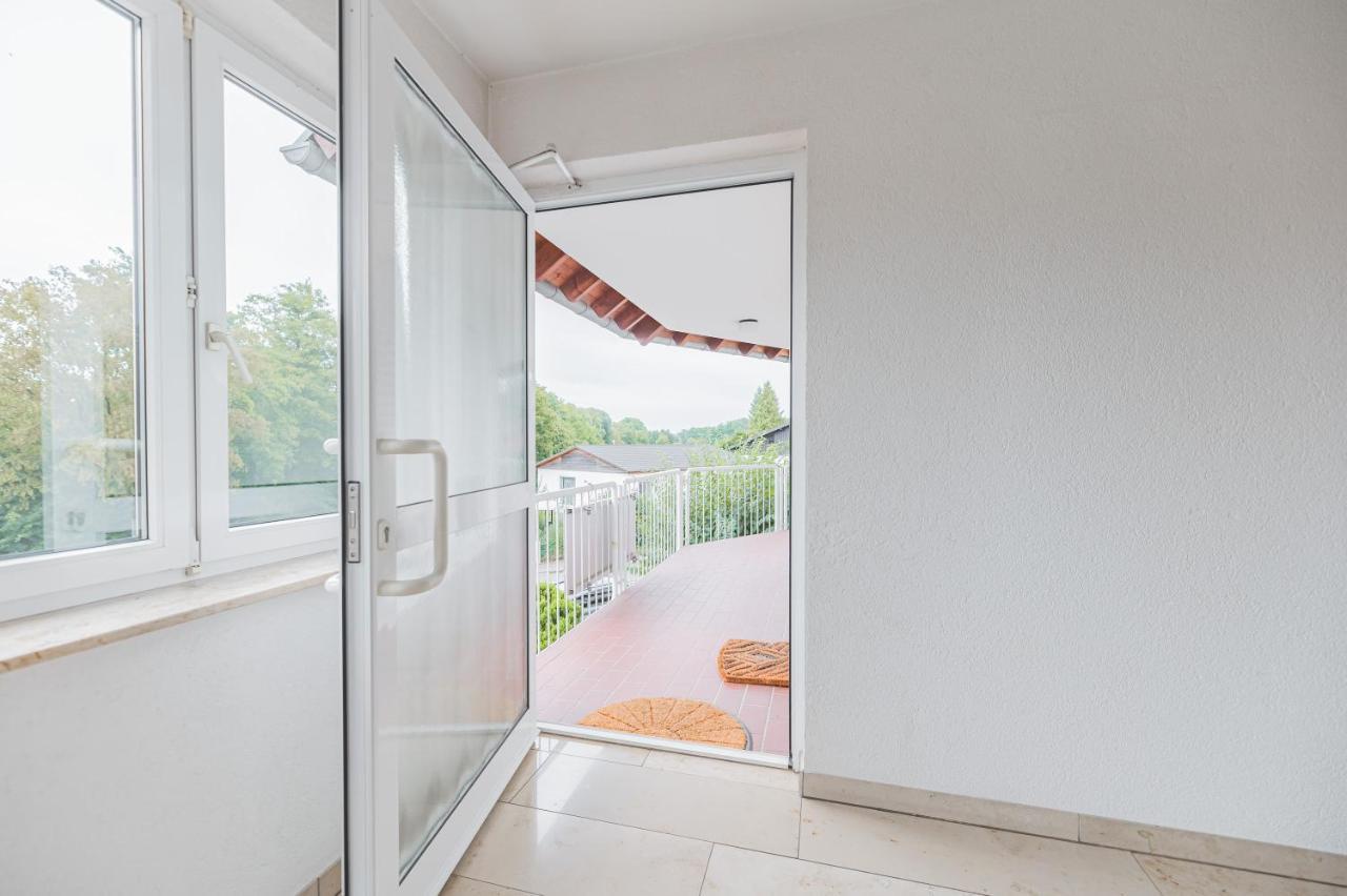 Premium Wohlfuehloase Sinsheim - Business & Privat - Netflix & Disneyplus - Tg - Balkon Ngoại thất bức ảnh